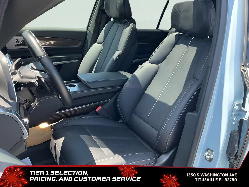 Used 2026 Cadillac Vistiq Sport w/ LPO, Floor Liner Package AWD/4WD image 34