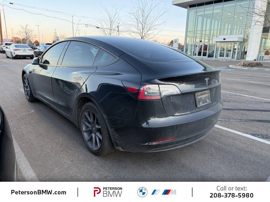 Used 2023 Tesla Model 3 Standard Range image 2