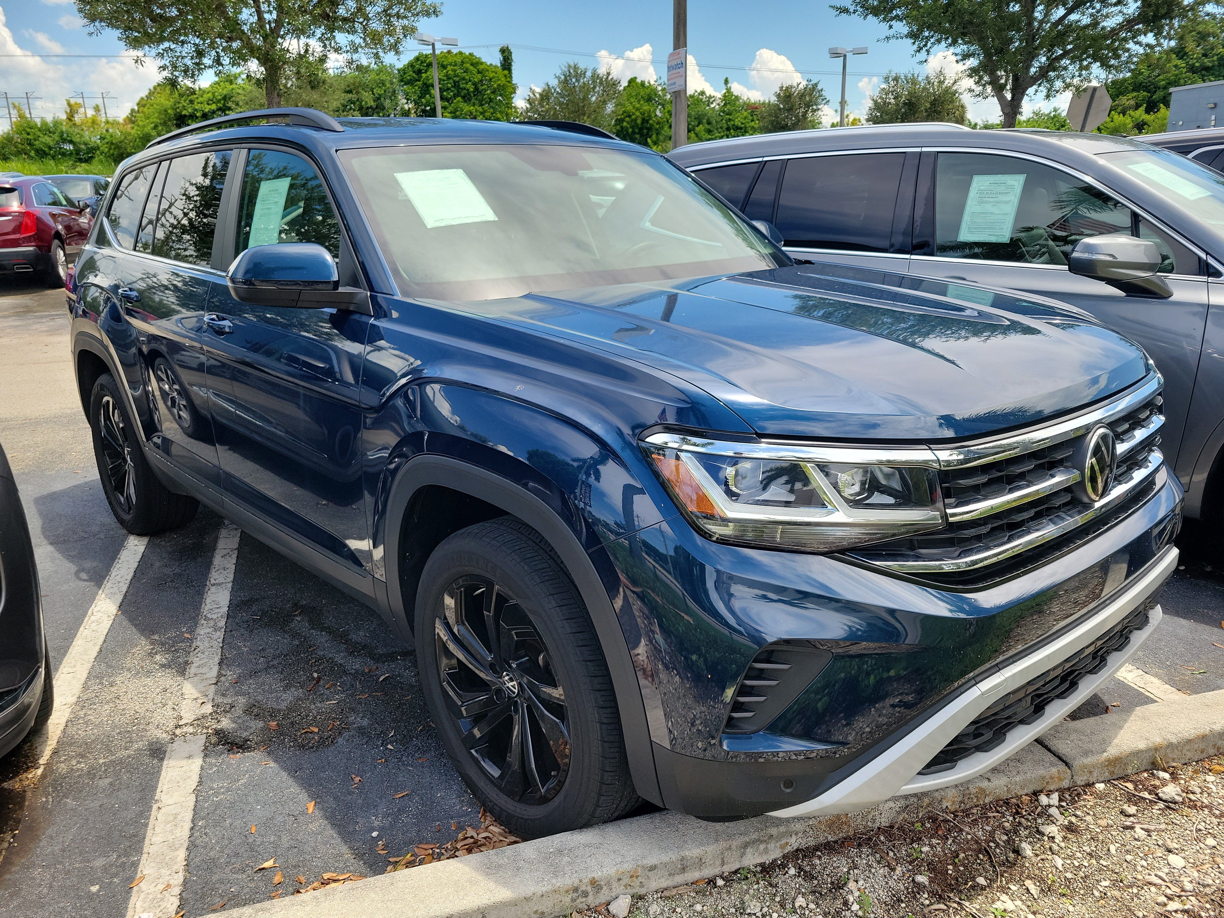 Used 2022 Volkswagen Atlas SE FWD image 2