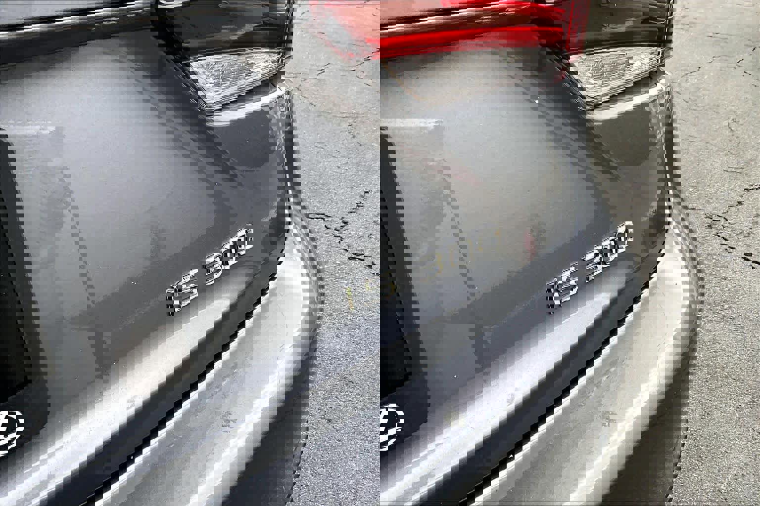 Used 2019 Lexus IS 300 F Sport w/ F Sport Package image 9