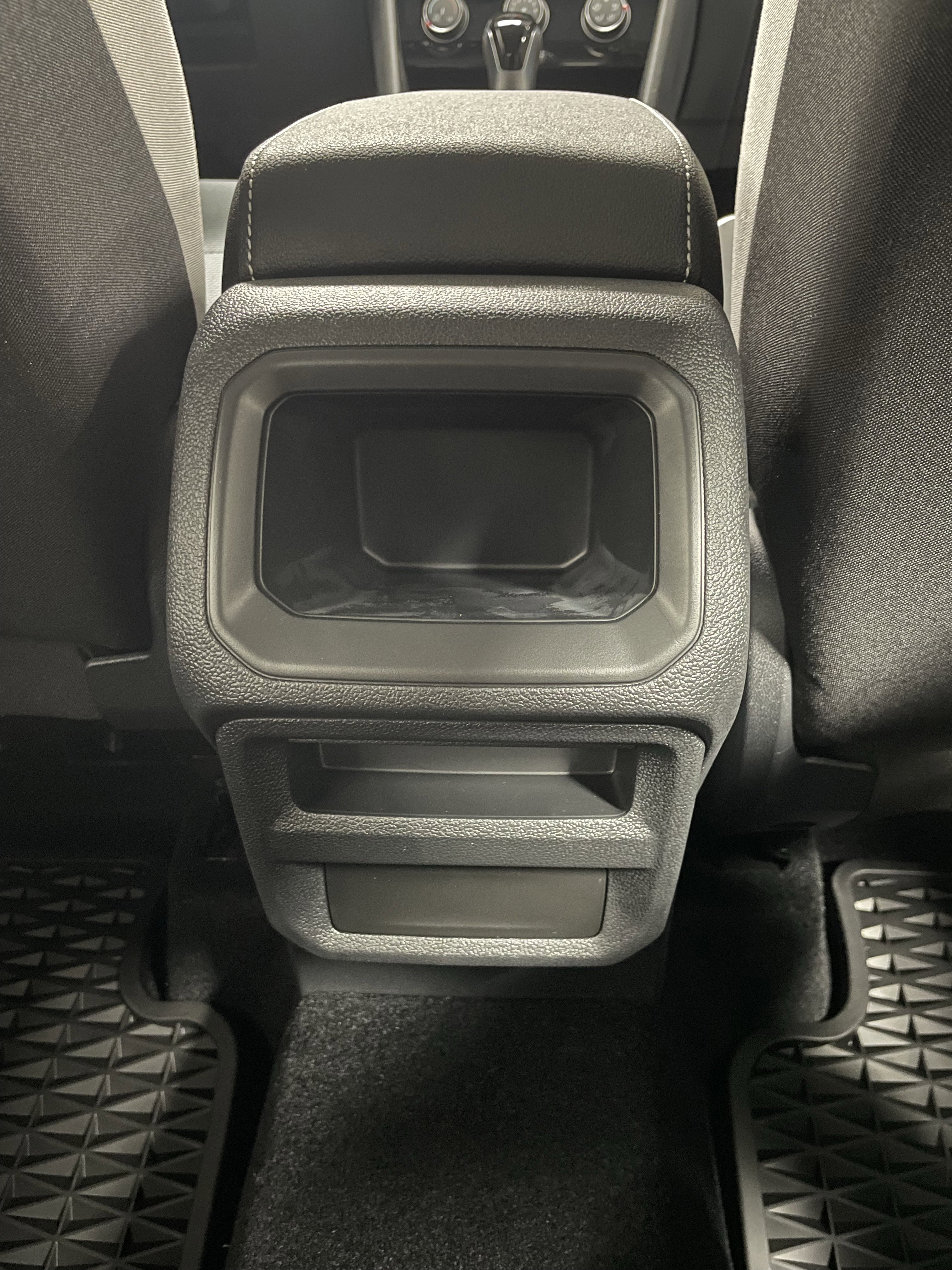 New 2025 Volkswagen Taos S image 18