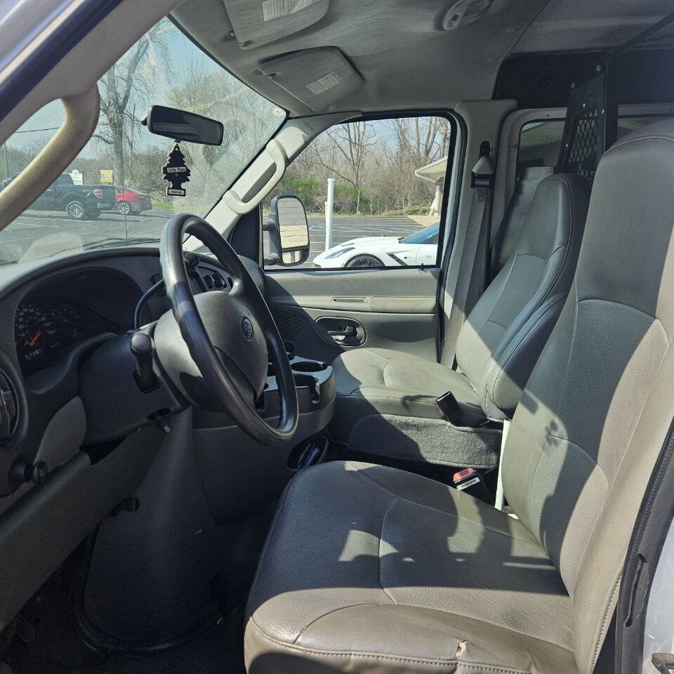 Used 2007 Ford E-350 and Econoline 350 Super Duty RWD image 9