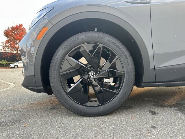 New 2025 Volkswagen ID.4 Pro S Plus image 11
