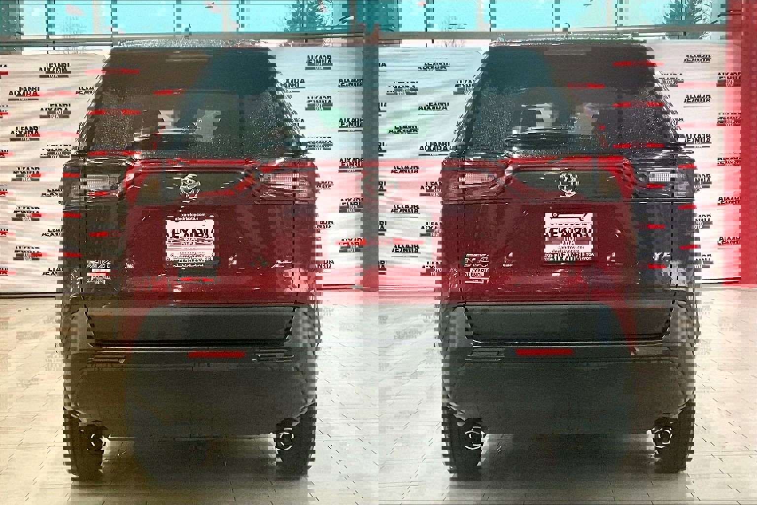 Used 2023 Toyota RAV4 XLE image 4