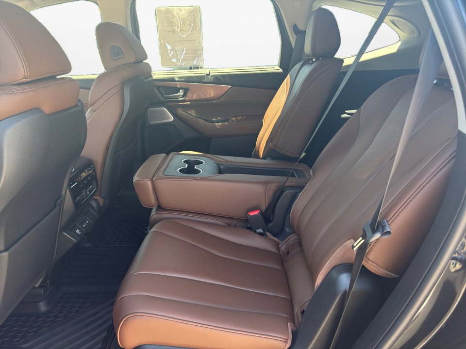 Certified 2026 Acura MDX w/ Technology Package image 13
