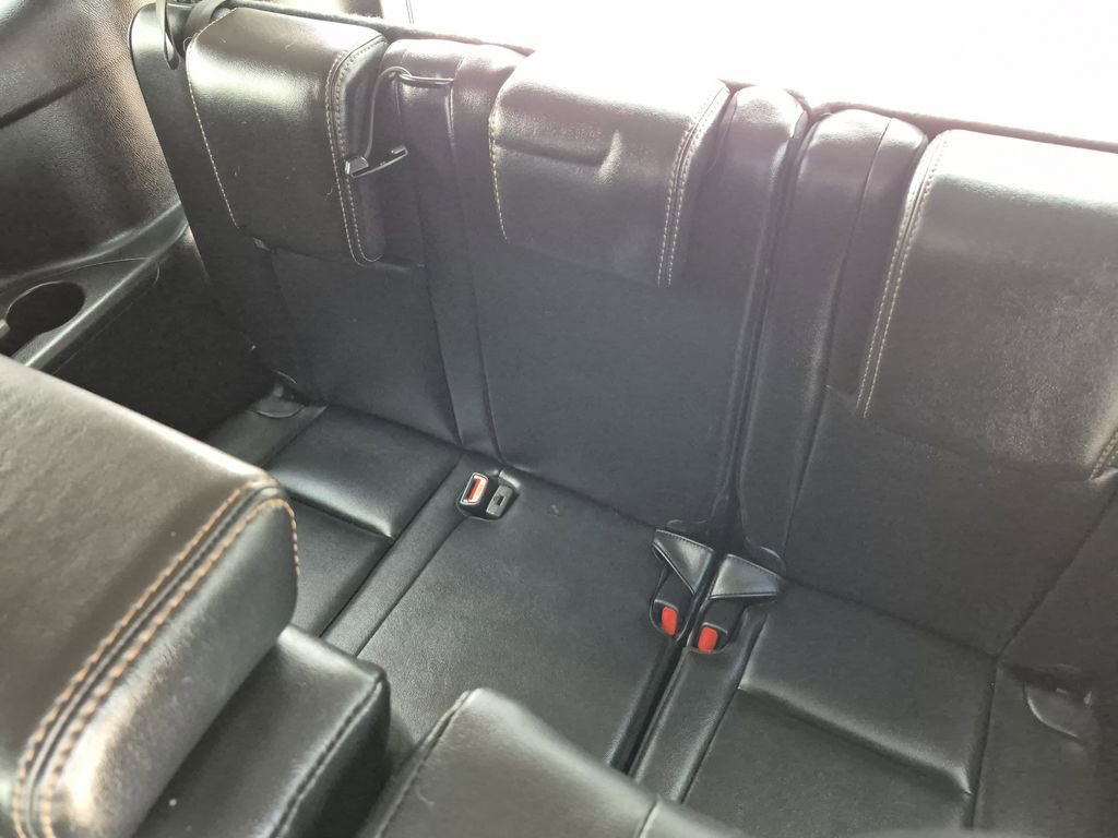 Used 2018 Toyota Highlander XLE image 16