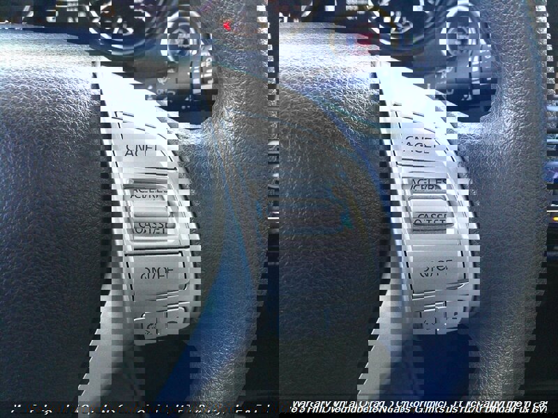 Used 2015 Nissan Rogue SV image 43