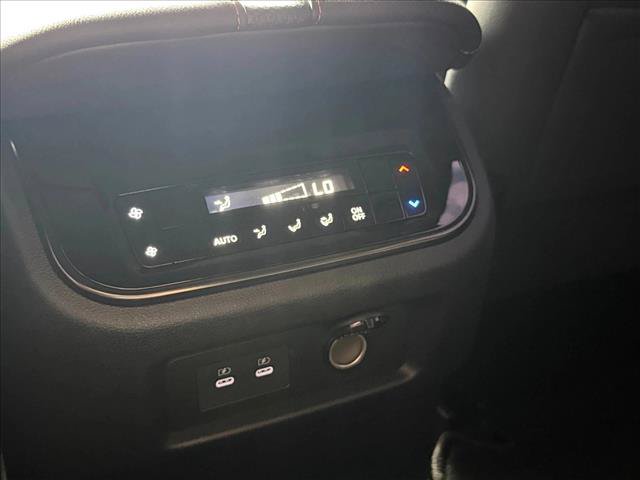 Used 2025 Nissan Armada PRO-4X w/ Convenience Package AWD/4WD image 18