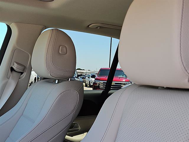 Used 2025 Mercedes-Benz GLE 350 4MATIC image 11
