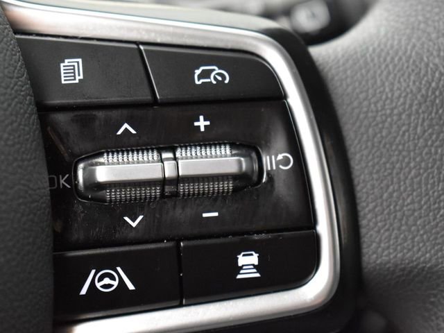 Certified 2025 Kia Sorento LX image 28