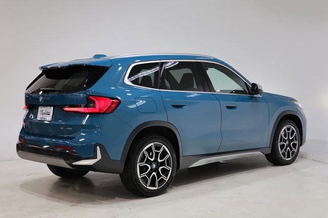 Used 2023 BMW X1 xDrive28i w/ Premium Package image 7