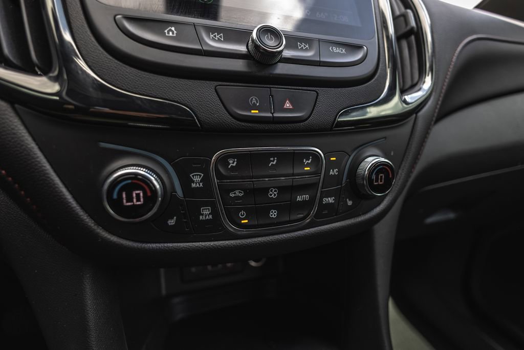 Used 2023 Chevrolet Equinox RS w/ RS Leather Package AWD/4WD image 15