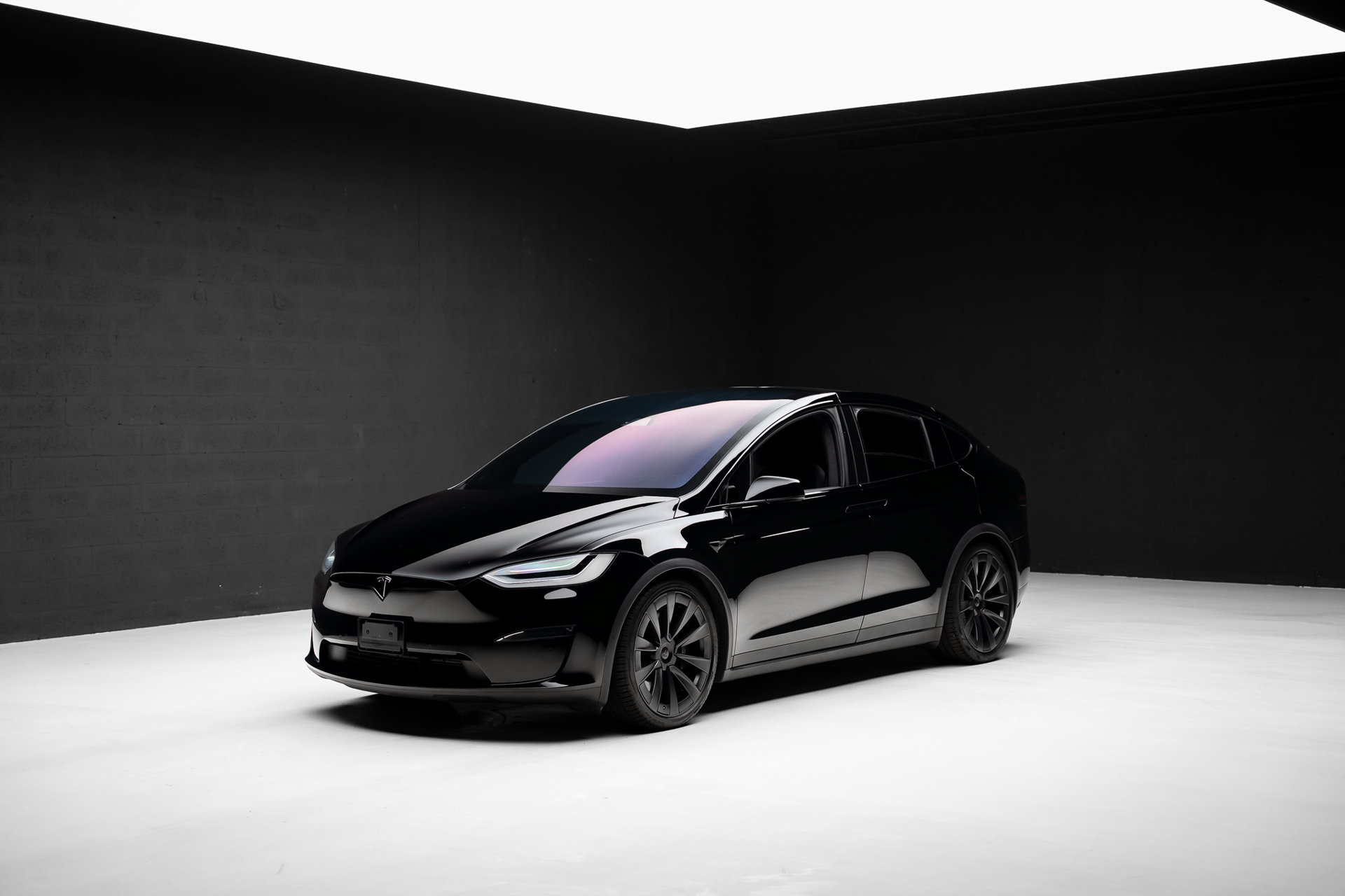 Used 2022 Tesla Model X Plaid AWD/4WD image 4