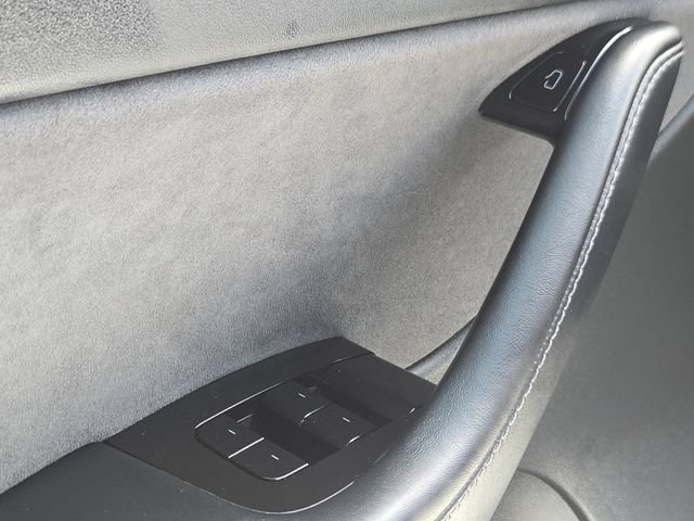 Used 2021 Tesla Model Y Long Range AWD/4WD image 27