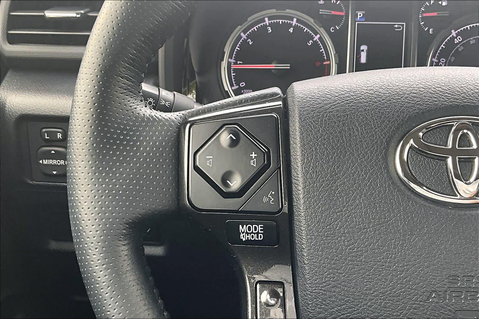 Used 2023 Toyota 4Runner TRD Off-Road Premium w/ Moonroof Package AWD/4WD image 23
