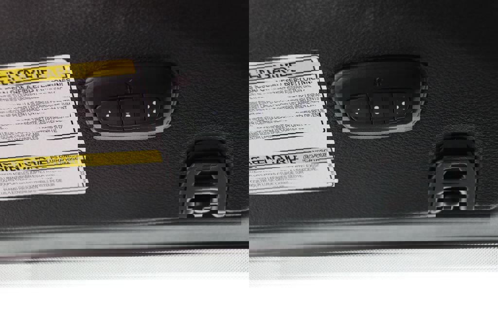 Used 2023 Jeep Wrangler Unlimited w/ Cold Weather Group image 26