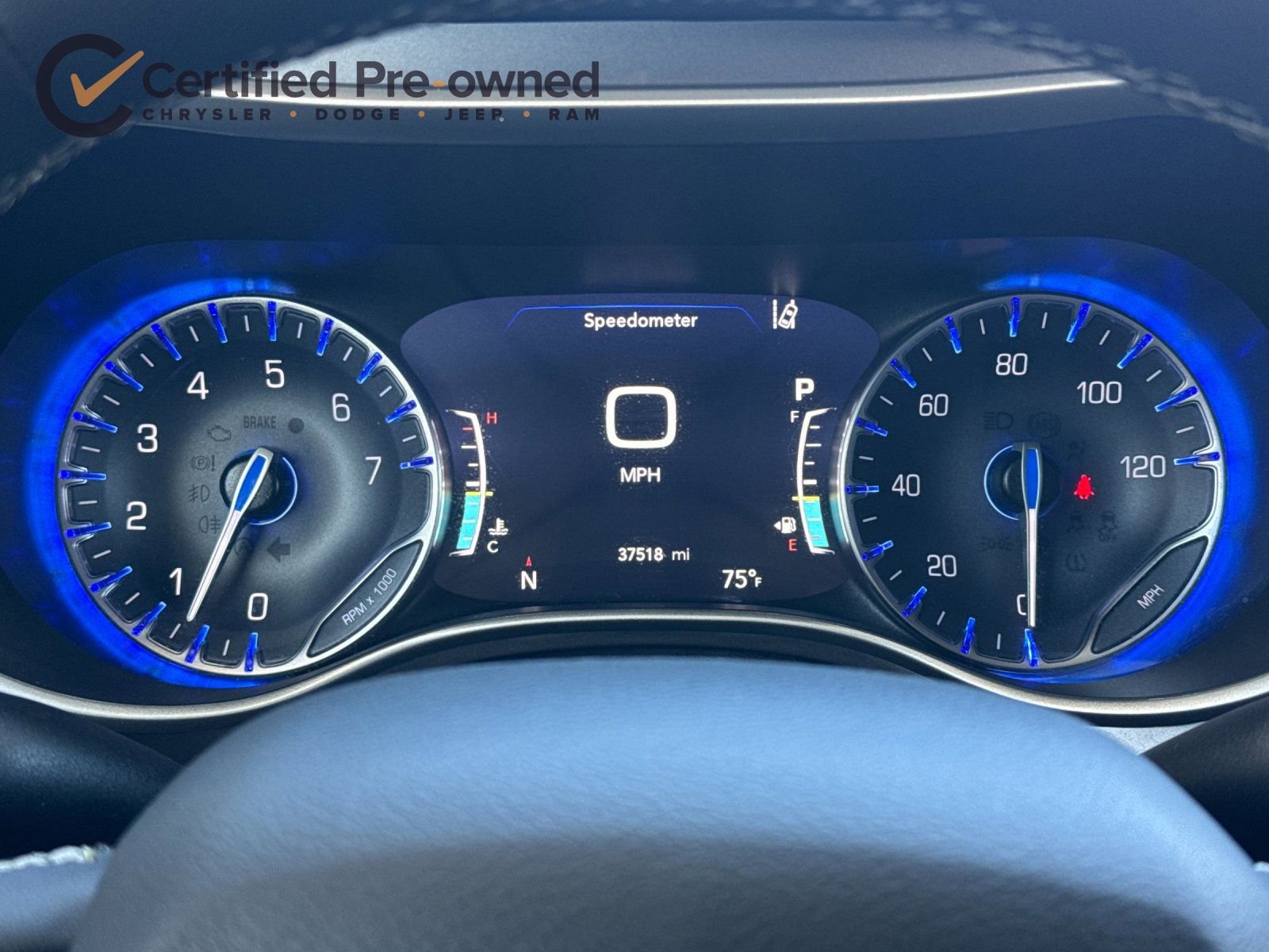 Used 2022 Chrysler Pacifica Touring-L FWD image 26