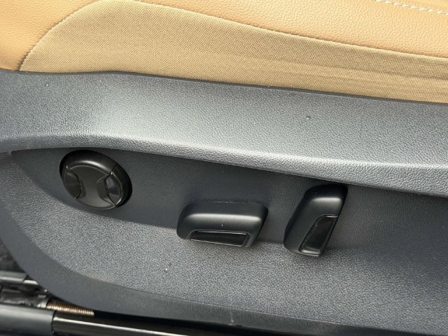 Used 2024 Volkswagen Tiguan SE R-Line AWD/4WD image 20