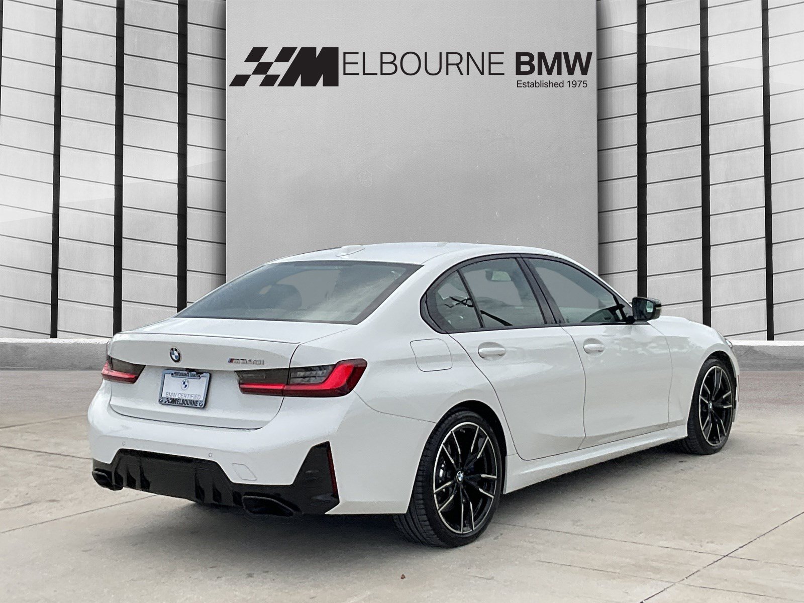 Used 2023 BMW M340i w/ Driving Assistance Package RWD image 4