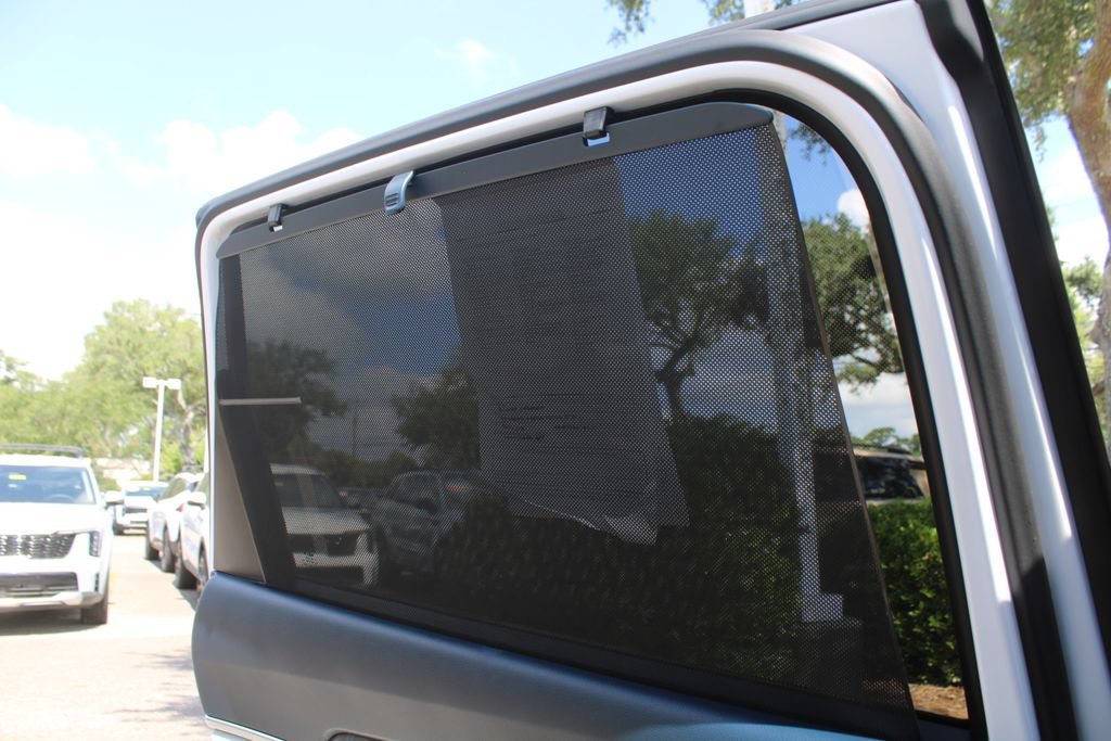 Certified 2024 Kia Telluride EX w/ EX Captain's Chair Package FWD image 27