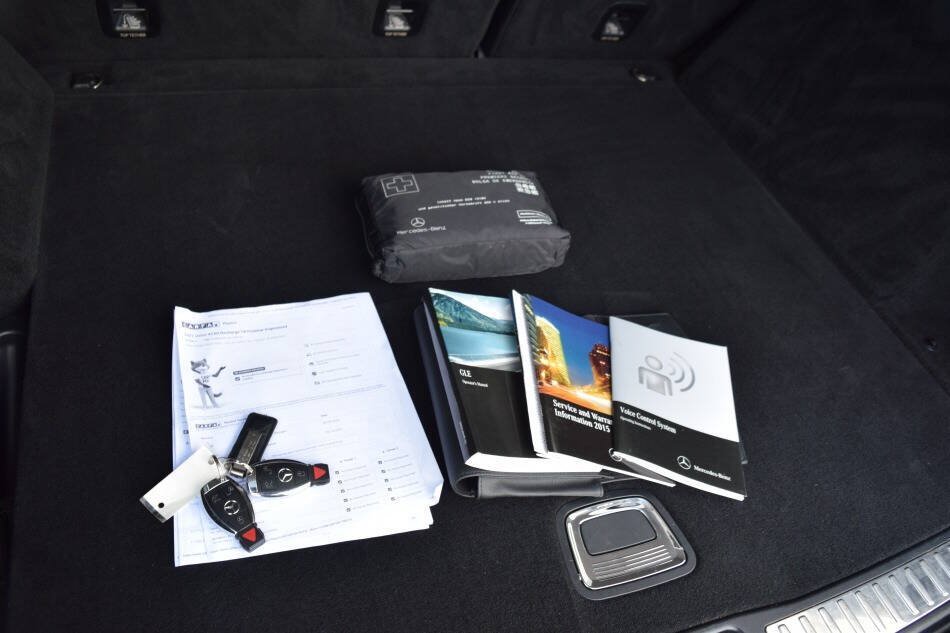 Used 2016 Mercedes-Benz GLE 300d 4MATIC w/ Premium Package image 78