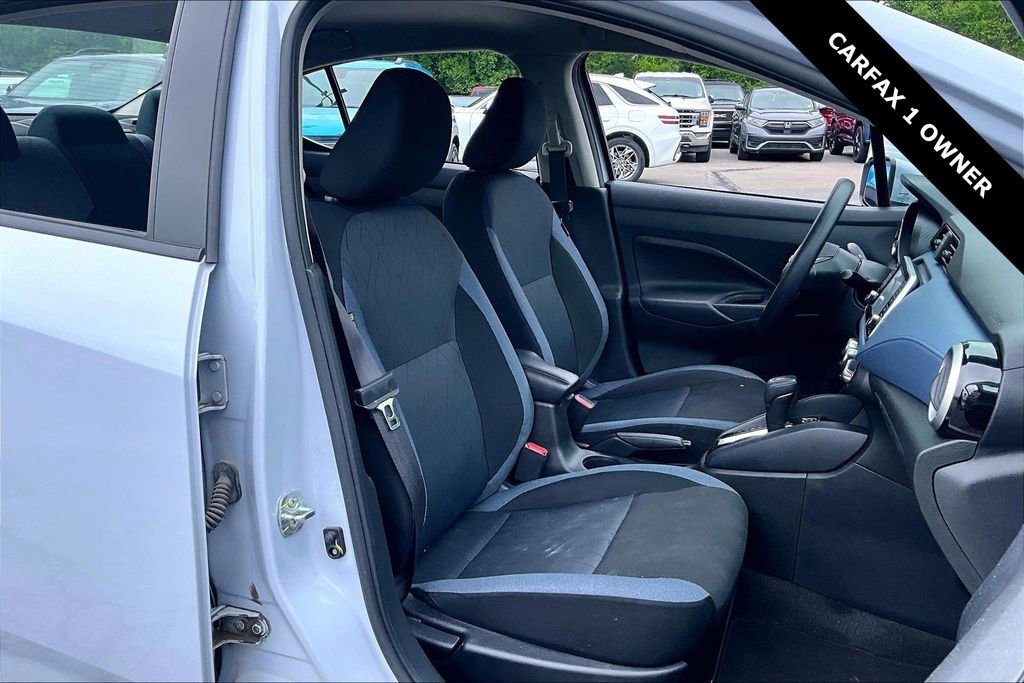 Used 2024 Nissan Versa SV w/ Trunk Package FWD image 28