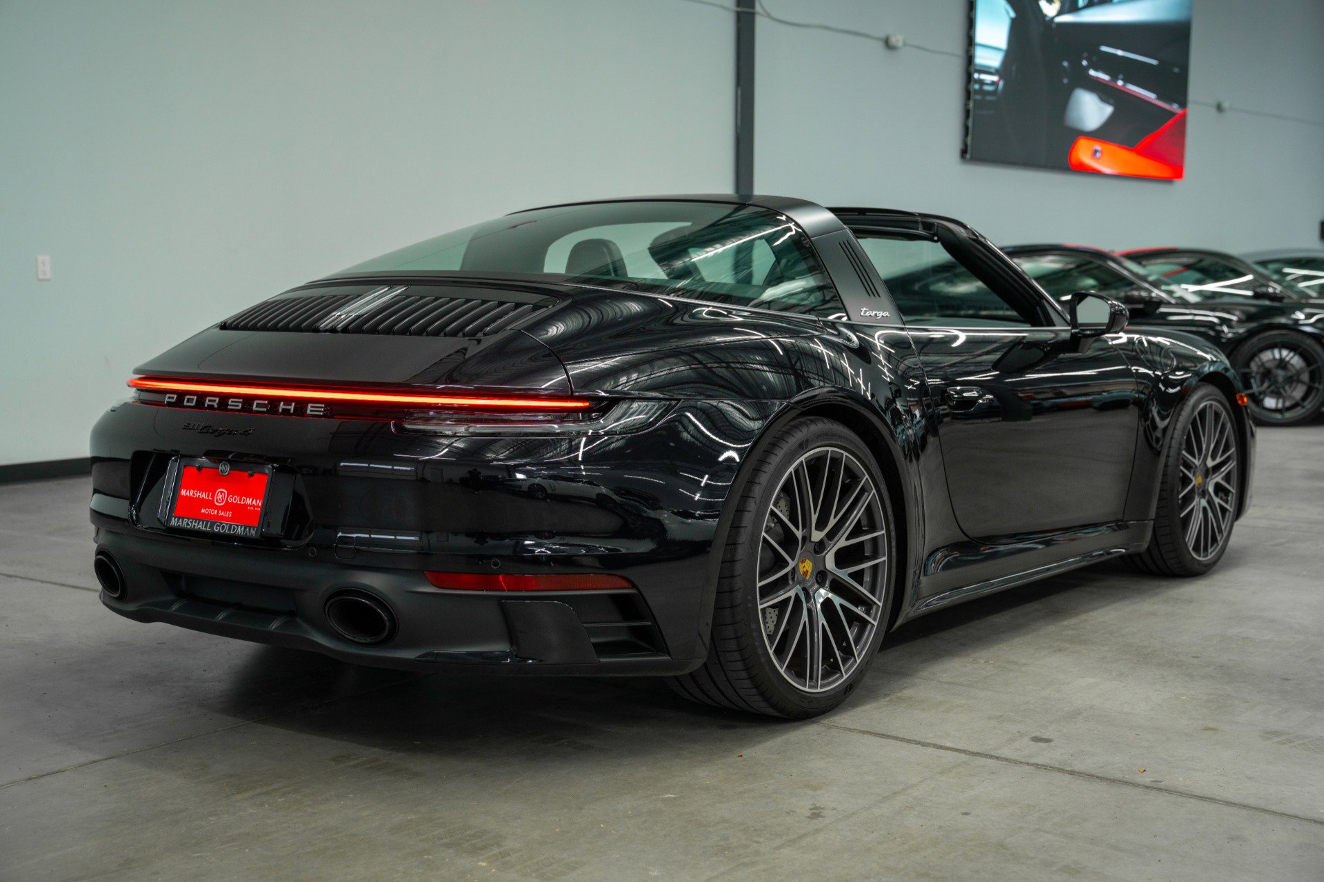 Used 2024 Porsche 911 Targa 4 w/ Sport Package AWD/4WD image 8