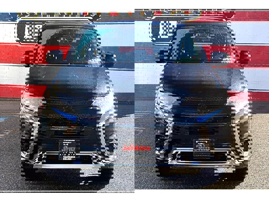 Used 2020 Mitsubishi Outlander ES image 3