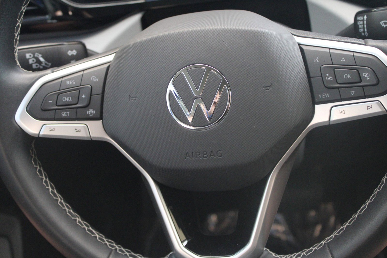 Used 2023 Volkswagen Taos S image 27