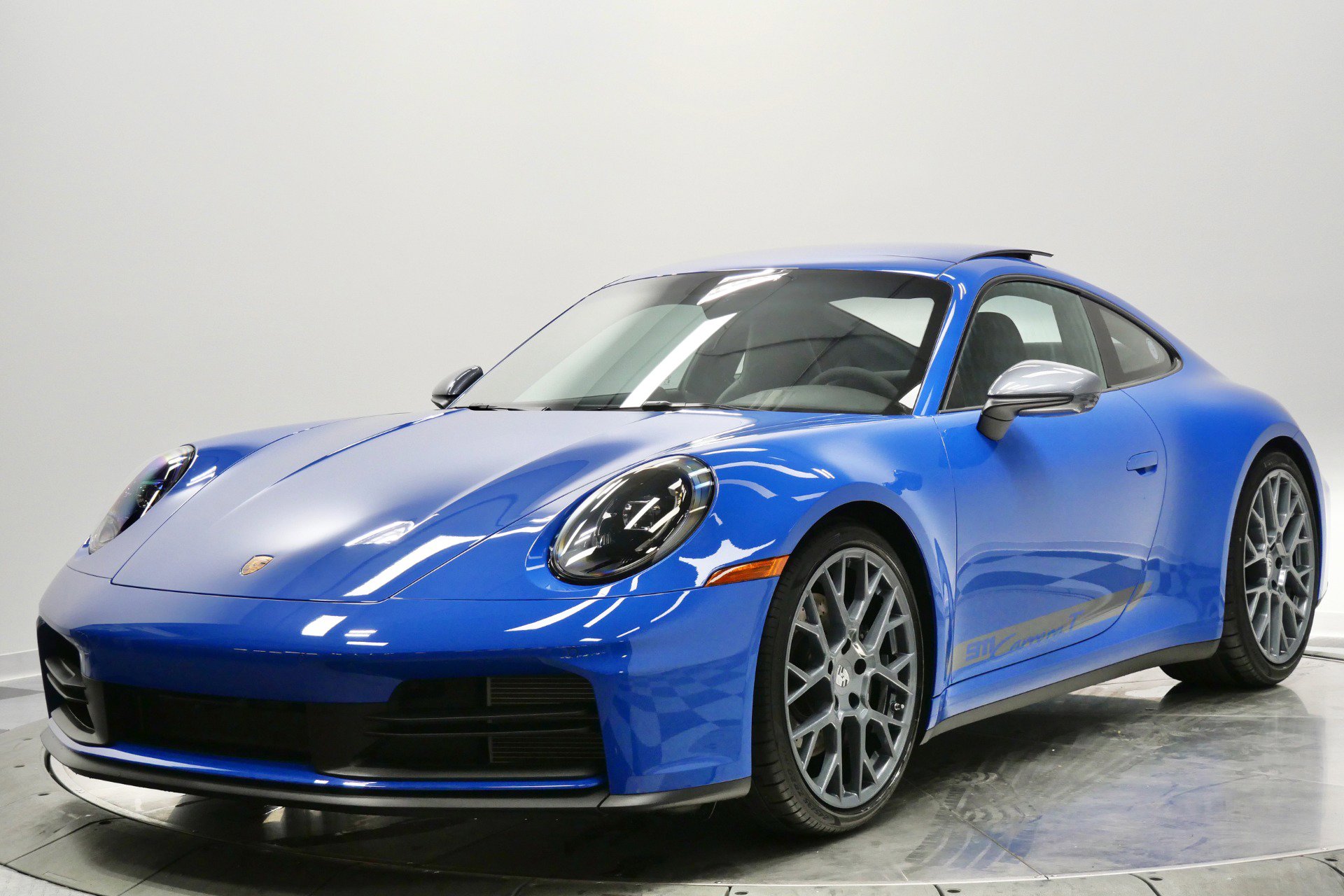 Used 2026 Porsche 911 Carrera T image 5