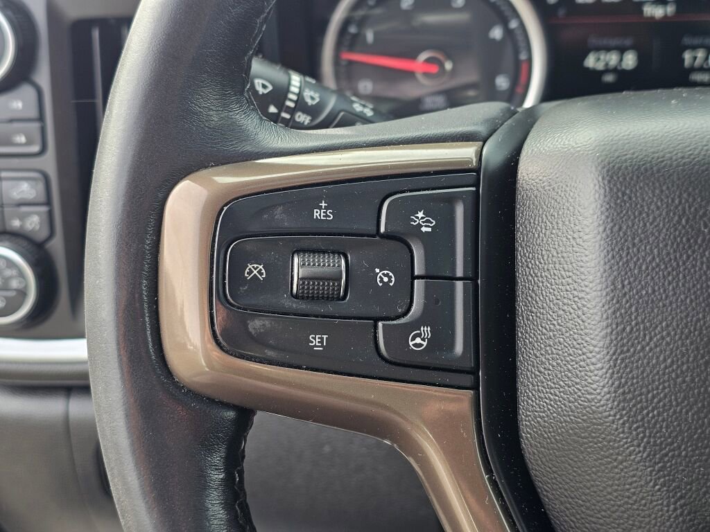 Used 2022 Chevrolet Silverado 3500 High Country w/ Safety Package II AWD/4WD image 39