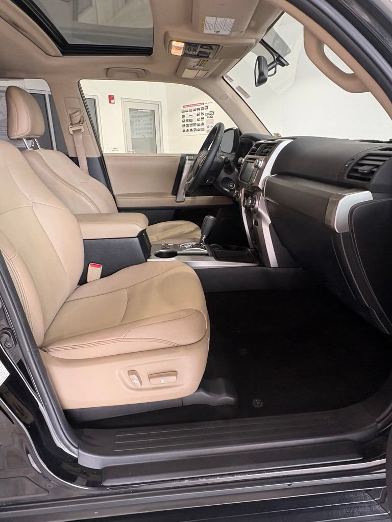 Used 2014 Toyota 4Runner SR5 Premium RWD image 12