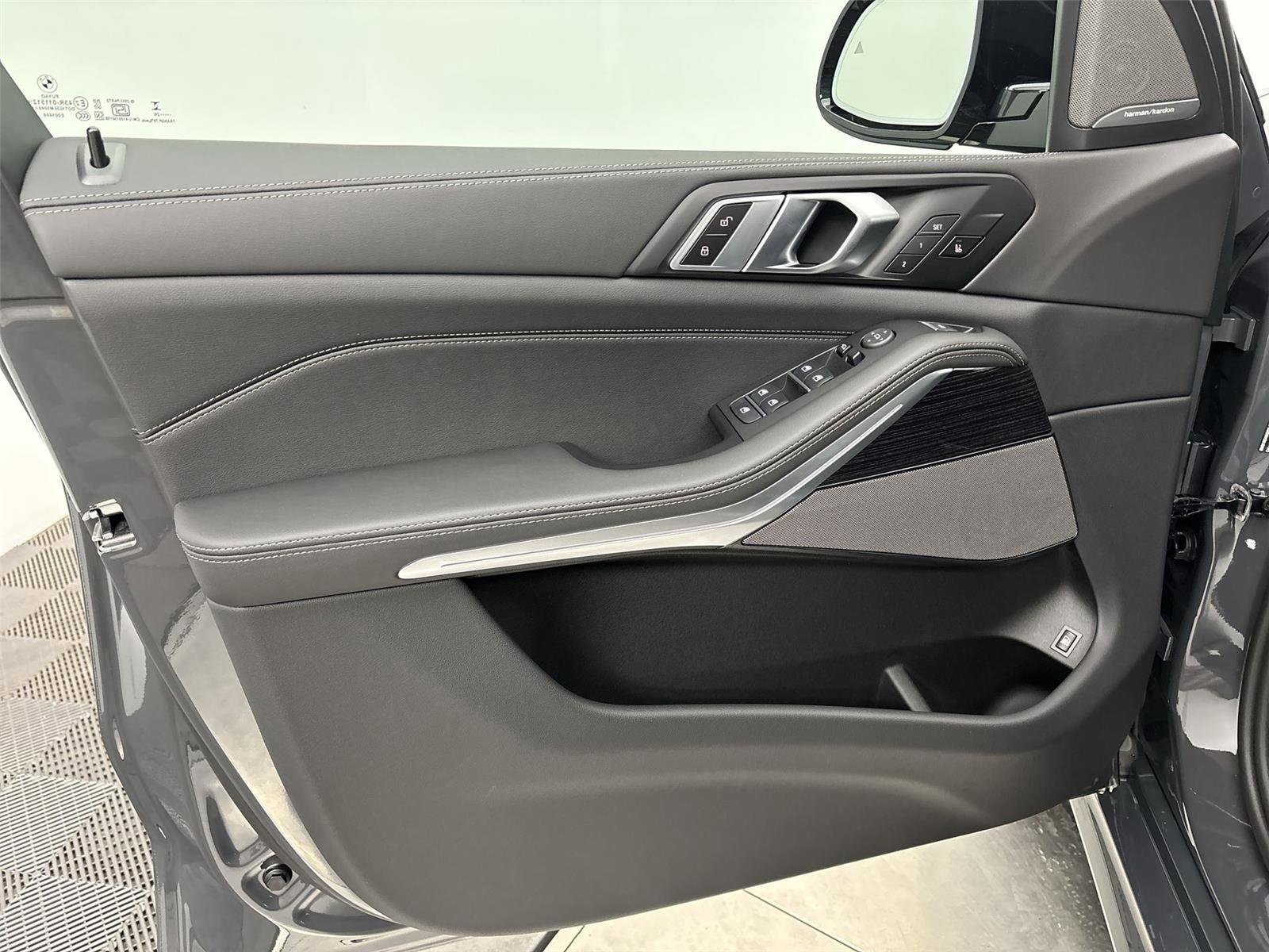 New 2026 BMW X5 xDrive50e image 26