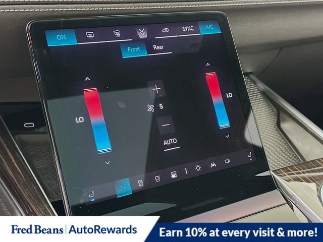 New 2025 Cadillac Escalade Premium Luxury image 12