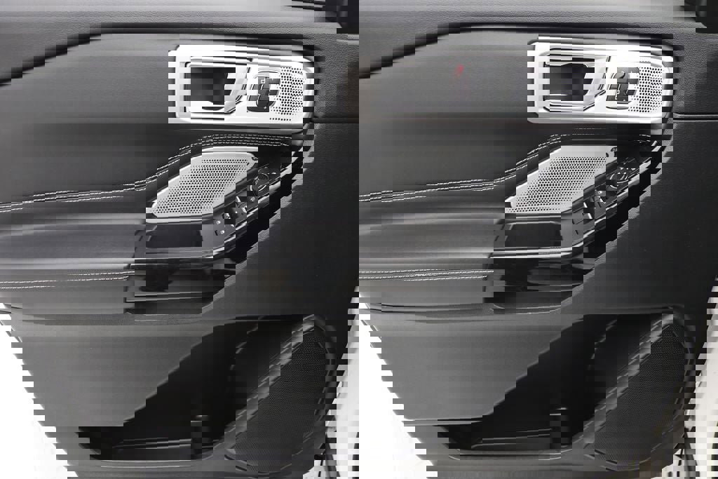 Used 2022 Ford Explorer ST w/ Equipment Group 401A image 14