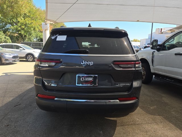 Used 2024 Jeep Grand Cherokee L Laredo RWD image 3