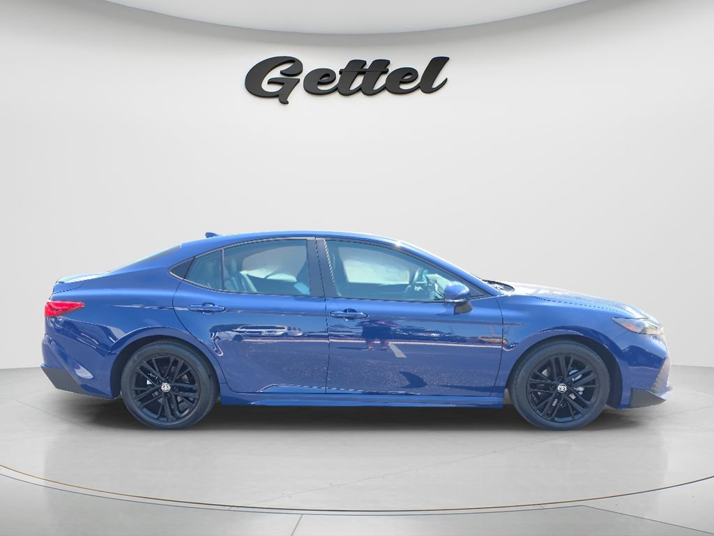 Used 2026 Toyota Camry SE FWD image 4