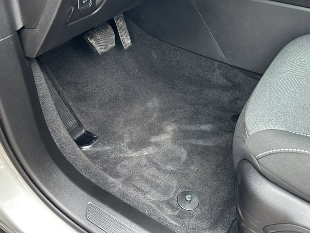 New 2026 Jeep Cherokee Laredo image 17