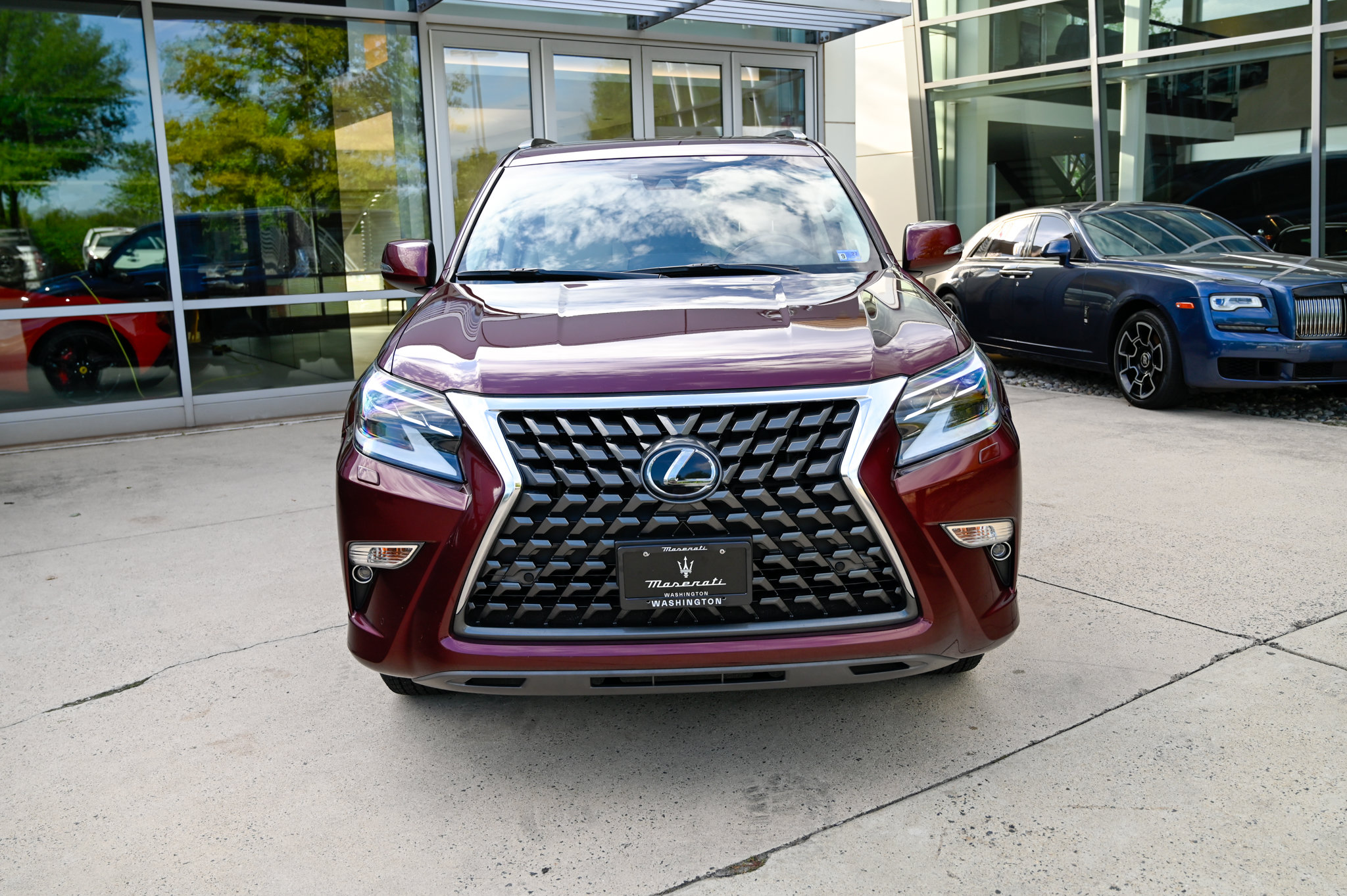 Used 2021 Lexus GX 460 Premium w/ Premium Package AWD/4WD image 2