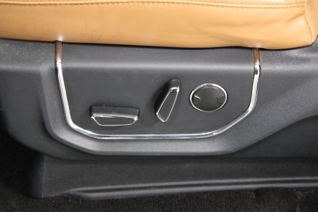 Used 2022 Ford Expedition Platinum AWD/4WD image 22