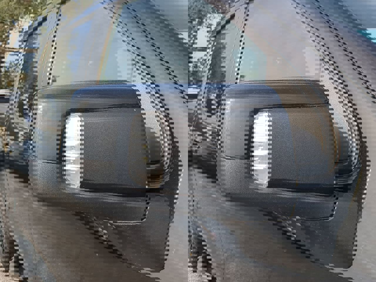 Used 2020 Chevrolet Silverado 1500 LT Trail Boss w/ Midnight Edition image 12