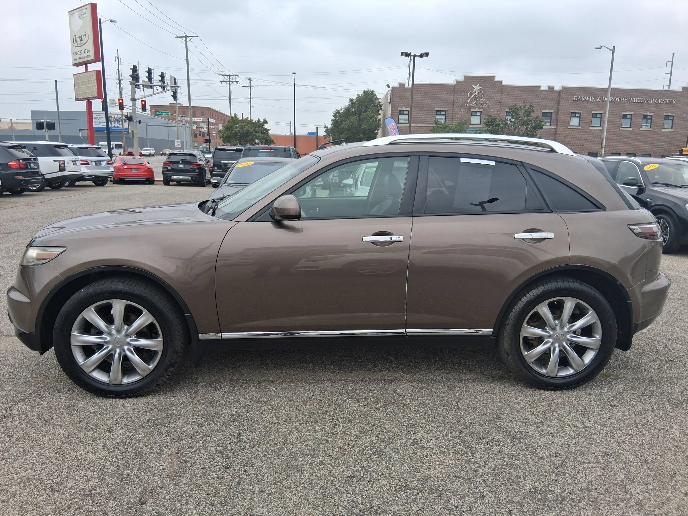 Used 2008 INFINITI FX35 AWD w/ Technology Pkg image 3