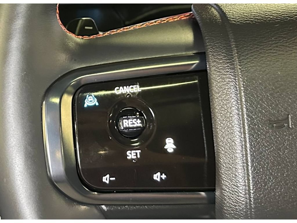 Used 2026 Nissan Armada PRO-4X AWD/4WD image 25