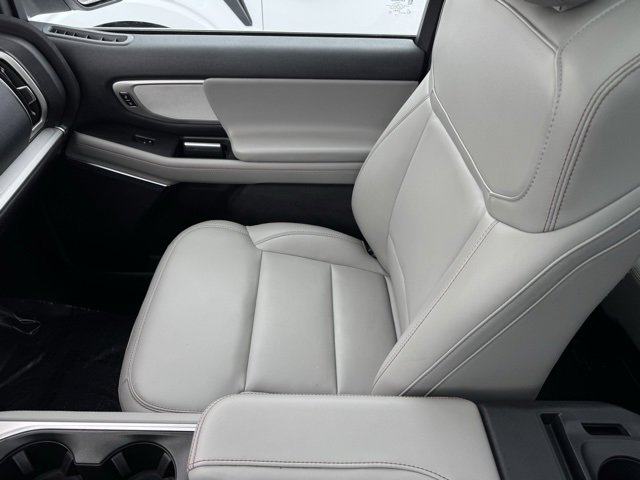 Certified 2025 Ford Expedition Max Active image 28