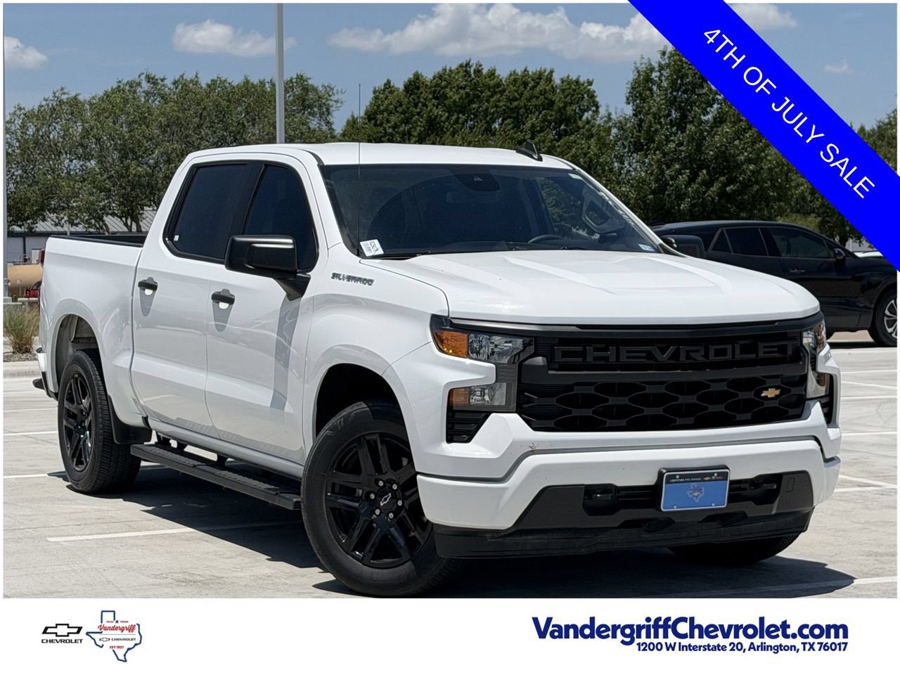 Used 2024 Chevrolet Silverado 1500 Custom RWD image 2