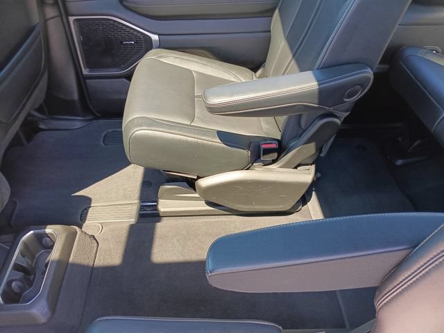 Used 2023 Jeep Wagoneer Series II AWD/4WD image 22