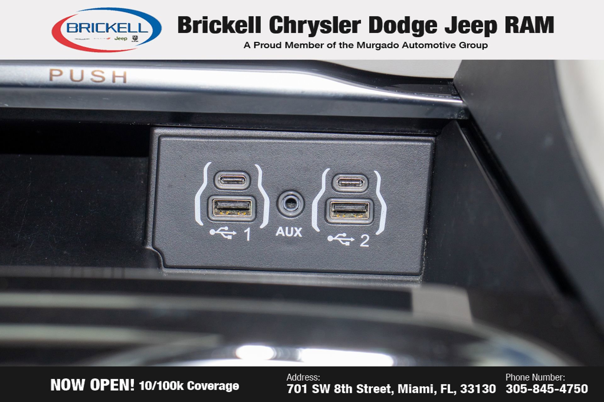 Used 2023 Chrysler Pacifica Limited image 24