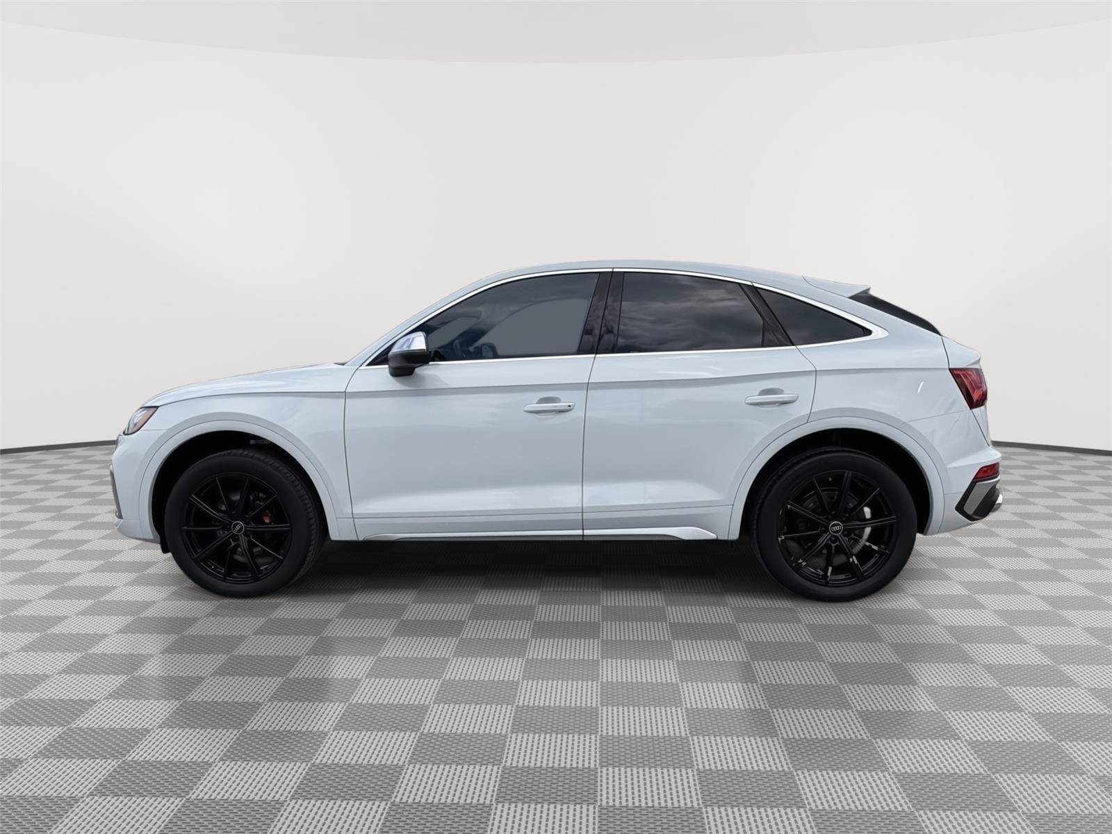 Certified 2023 Audi SQ5 Premium Plus w/ Premium Plus Package AWD/4WD image 2