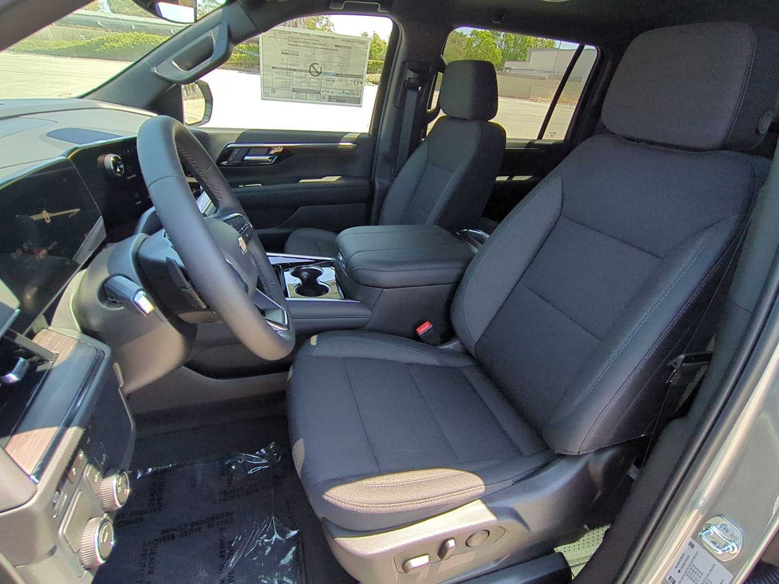 New 2026 Chevrolet Suburban LS RWD image 23