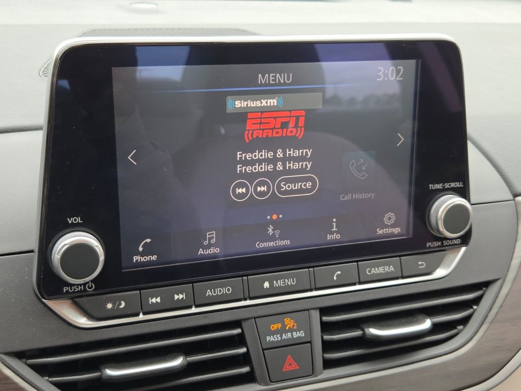 Used 2025 Nissan Altima 2.5 SV image 20